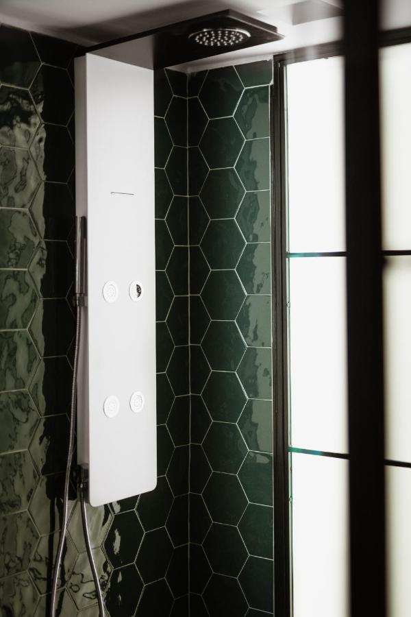 The Bold Type Hotel, A Member Of Design Hotels Patras Eksteriør billede